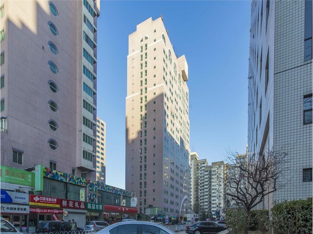 上海玻璃幕墙清洗价格